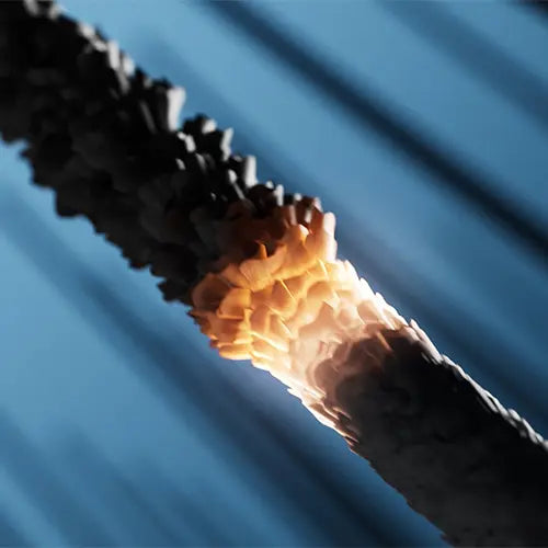 Microscopic close-up of heat-damaged cuticles from traditional dryers vs smooth strands with Vividreamore Velo Essential ionic titanium hair dryer.
