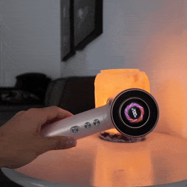 Animated demo of Vividreamore Velo IntelliSense hair dryer with Smart Pause function, stopping airflow instantly when set down for zero energy waste and added safety.