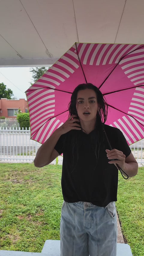 Load video: KOL demonstrating Vividreamore Velo IntelliSense hair dryer features in vertical video format for mobile viewing